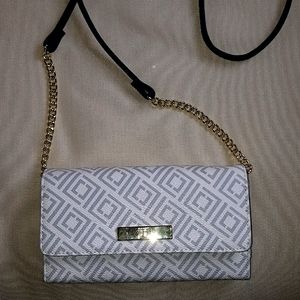 Crossbody bag